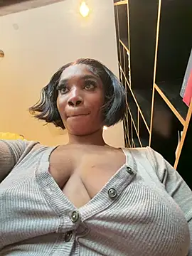___Nessa Show in webcam
