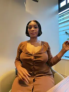 ___Nessa Show in webcam