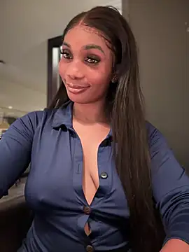 הופעת וובקאם של ___Nessa