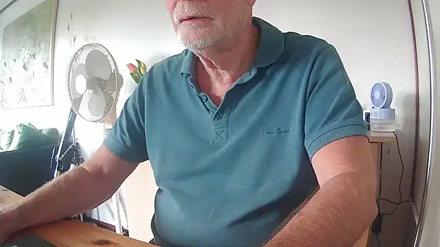Pokazy przed kamerką – Rakker010