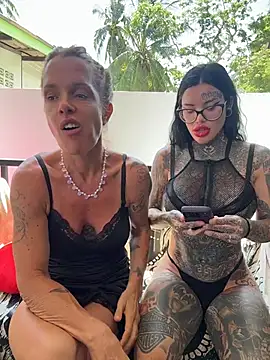 Show Webcam de mommyselenafit_