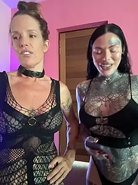 mommyselenafit_ Show Webcam