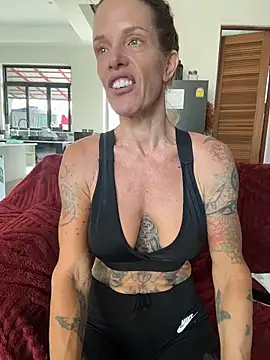 mommyselenafit_'s Webcam Show