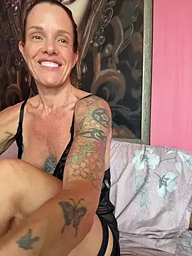 mommyselenafit_ Webcamshow