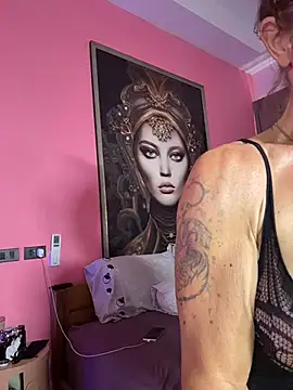 Webkamerová show mommyselenafit_