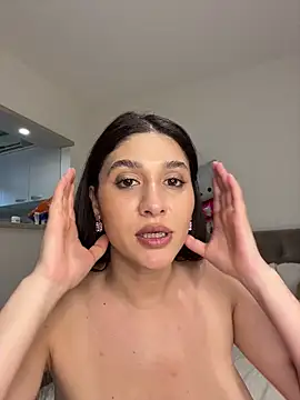 IrisBlues' Live XXX Chat