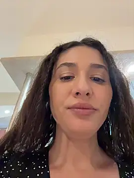 IrisBlues' Live XXX Chat