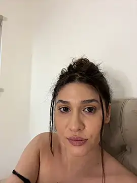 IrisBlues' Live XXX Chat