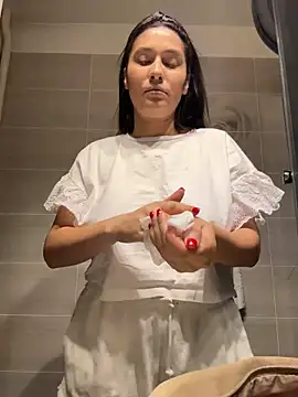 IrisBlues Adlı Modelin Canlı XXX Sohbeti