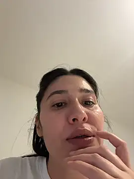 دردشة IrisBlues الجنسية المباشرة