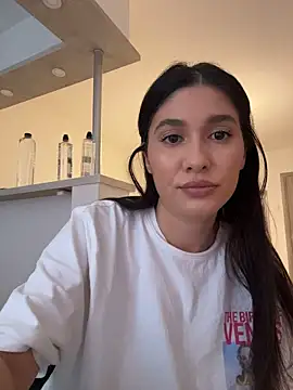 IrisBlues' Live XXX Chat