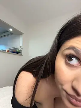 IrisBlues' Live XXX Chat