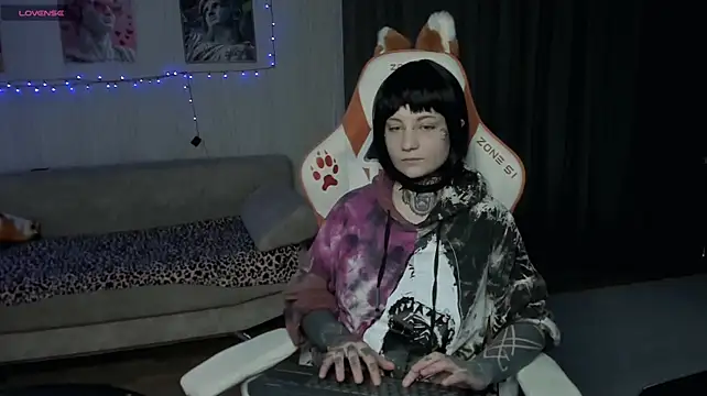 acid_trip1l Chat XXX in diretta