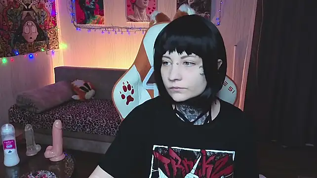 acid_trip1l Live XXX Chat