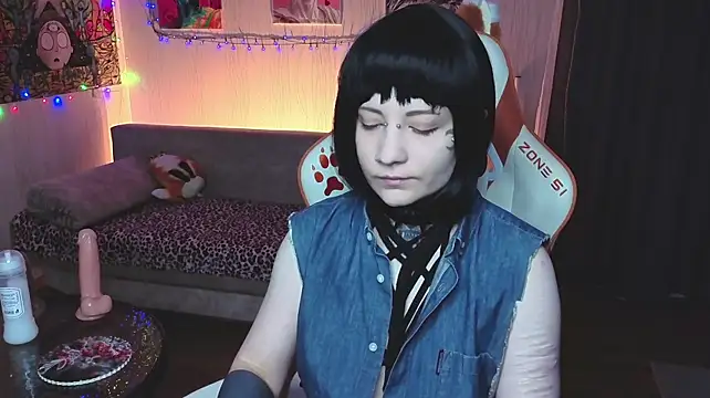 acid_trip1l webkamerás műsora