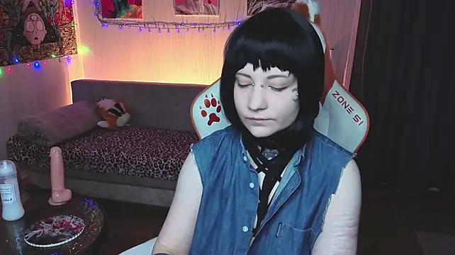 acid_trip1l Chat XXX in diretta