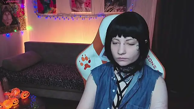 acid_trip1l Adlı Modelin Web Kamerası Şovu