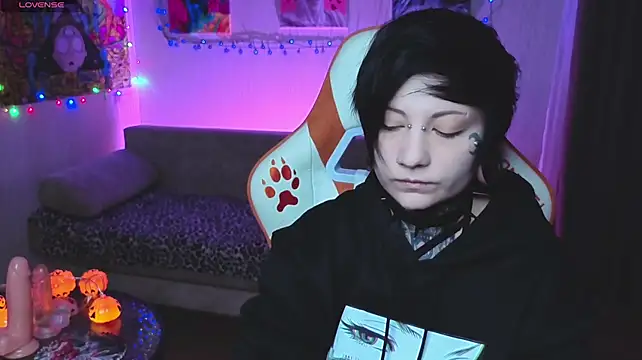 XXX chat uživo modela acid_trip1l