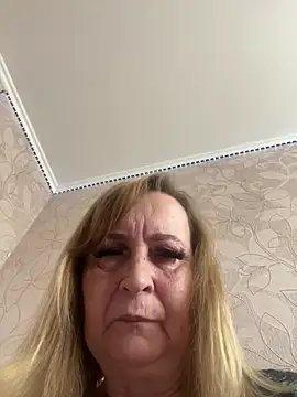 Irina2909@xh: онлайн-секс-чат