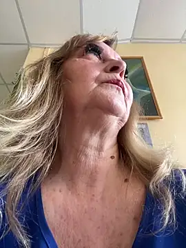 Chat XXX ao vivo de Irina2909@xh