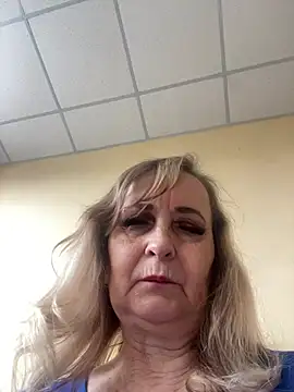 Irina2909@xh's Webcam Show