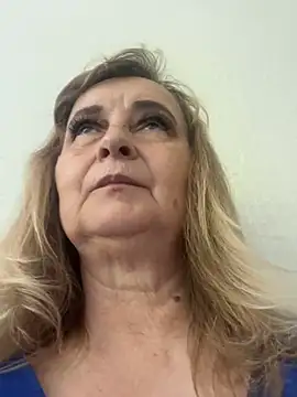 Irina2909@xh's Live XXX Chat
