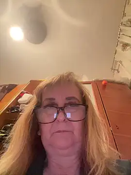 Sala de chat en directo de Irina2909@xh