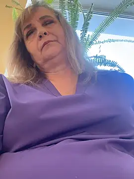 Irina2909@xh's Webcam Show
