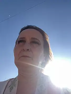Irina2909@xh: διαδικτυακό σόου στην κάμερα