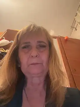 Irina2909@xh's Webcam Show
