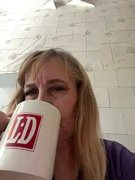 Irina2909@xh's Webcam Show