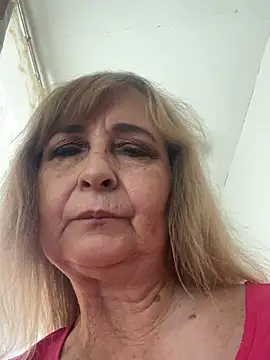 Irina2909@xh's Live XXX Chat