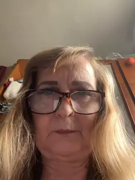 Irina2909@xh live XXX chat