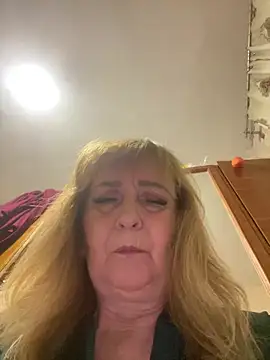 Chat XXX en directo de Irina2909@xh