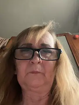 Chat +18 de Irina2909@xh ao vivo