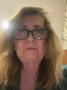 Show de Irina2909@xh na webcam