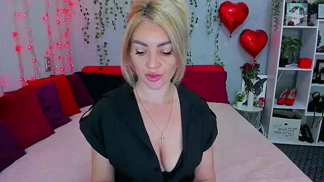 LunaBellucci's Live XXX Chat