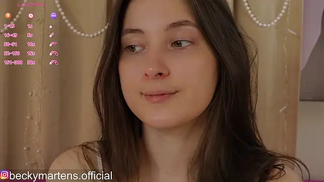 Chat XXX en directo de BeckyMartens
