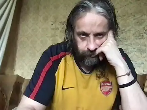 -TrafoX3-: διαδικτυακό σόου στην κάμερα