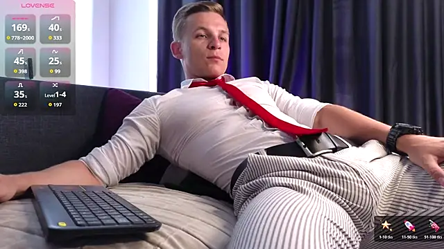S3Xyes' Webcam Show
