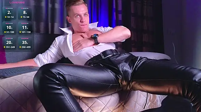 S3Xyes Show in webcam