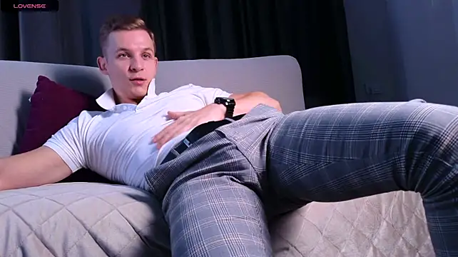 S3Xyes Webcam Show