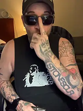 Livingpuddle's Webcam Show