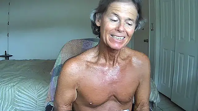 nakeedcowboi65's Webcam Show