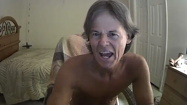 nakeedcowboi65's Webcam Show