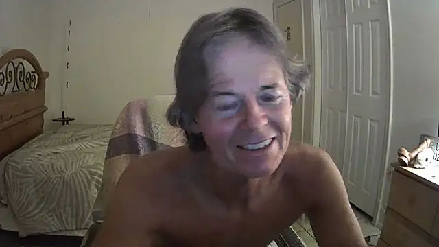 nakeedcowboi65 Show in webcam