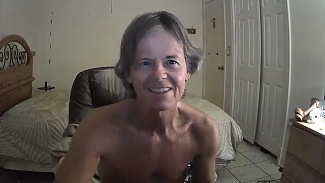 nakeedcowboi65 Show in webcam