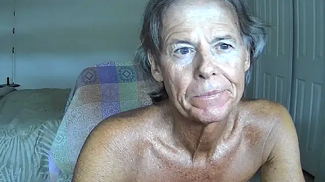 nakeedcowboi65's Webcam Show