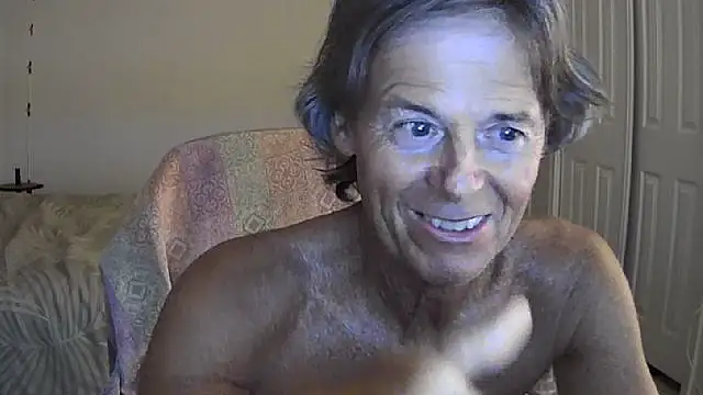 nakeedcowboi65 Show in webcam