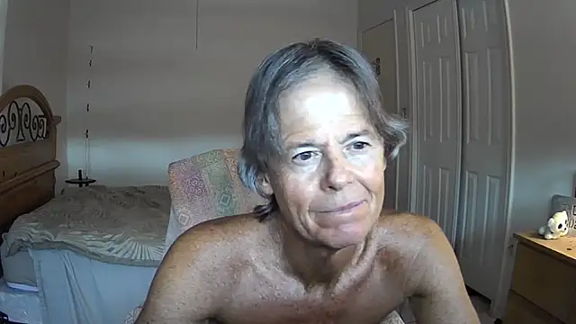 nakeedcowboi65's Webcam Show